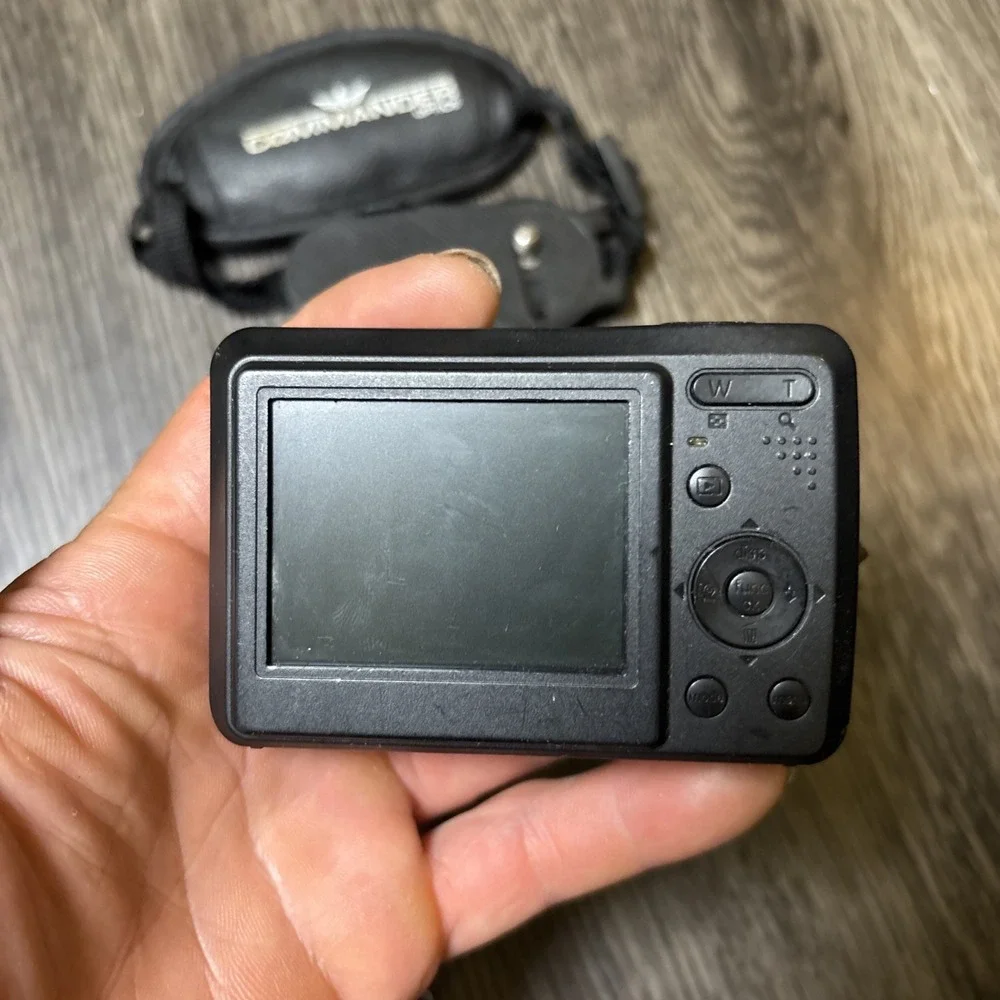 GE C1033 Digital Camera 10.1MP Black 3x Zoom Tested + SD